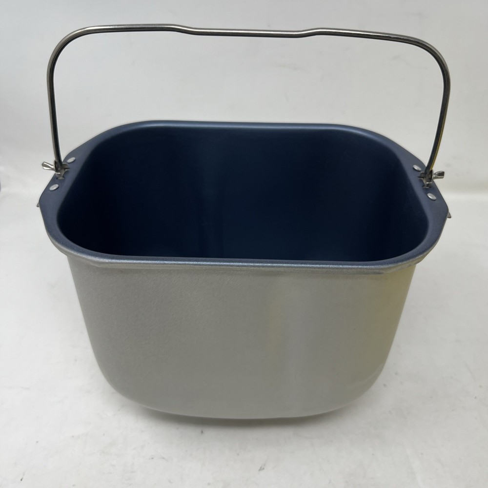 Breadman Bread Maker Model TR520 Bread Machine Loaf 2 Pc Set Pan & Paddle