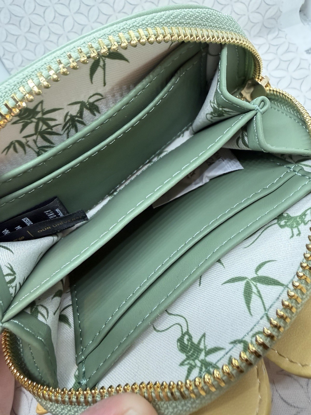 Boxlunch Her Our Universe Disney Mulan Comb Figural Coin Purse Cosplay