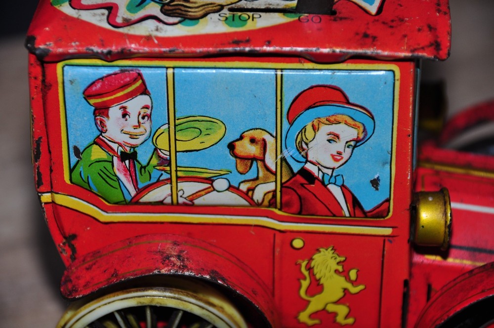 Vintage KO Japan Tin Clockwork Circus Car - Working