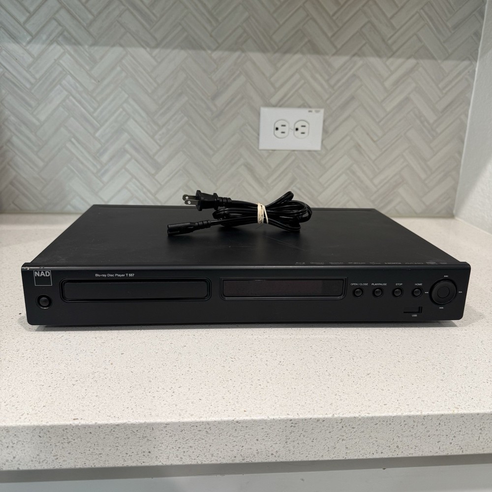 NAD Blu-Ray Disc Player T557 ONLY - NO Remote Control - TESTED