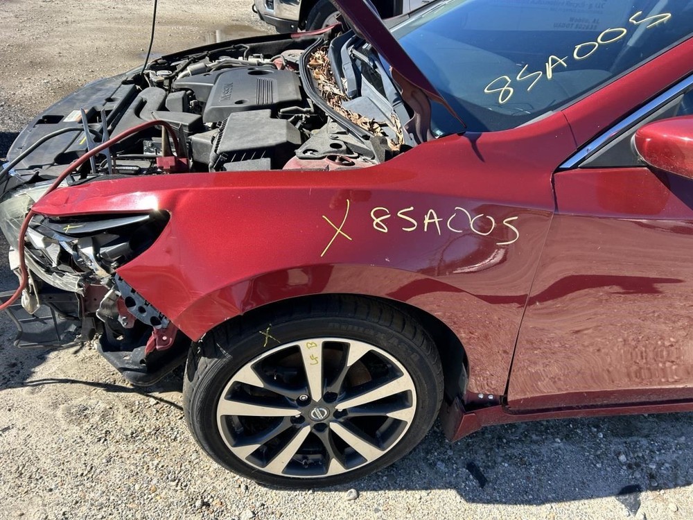 ALTIMA 2016 High Mounted Stop Light 104955437