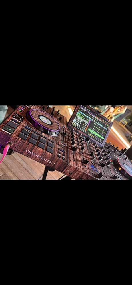 Denon Prime 4+ Controller + Decksaver Mint condition