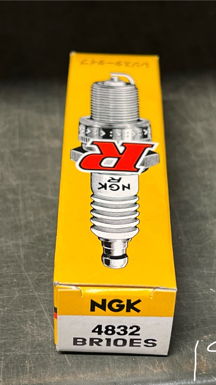 BR10ES NGK Spark Plug (Sold Individual) NEW