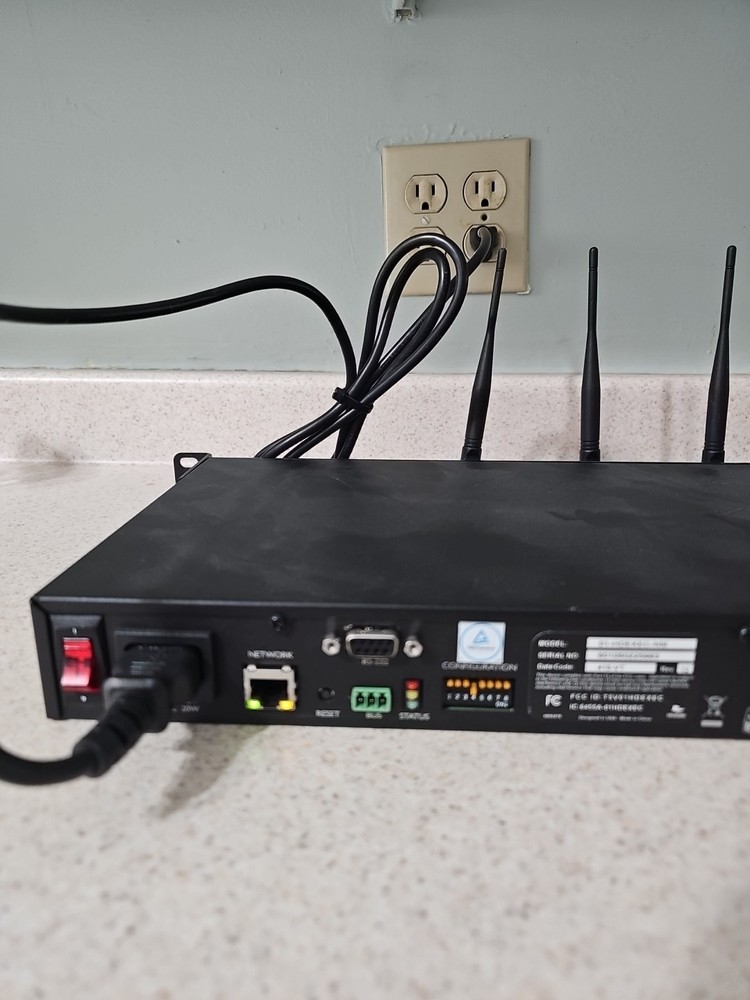 Revolabs Executive HD Model: 01-HDEXEC4-NM