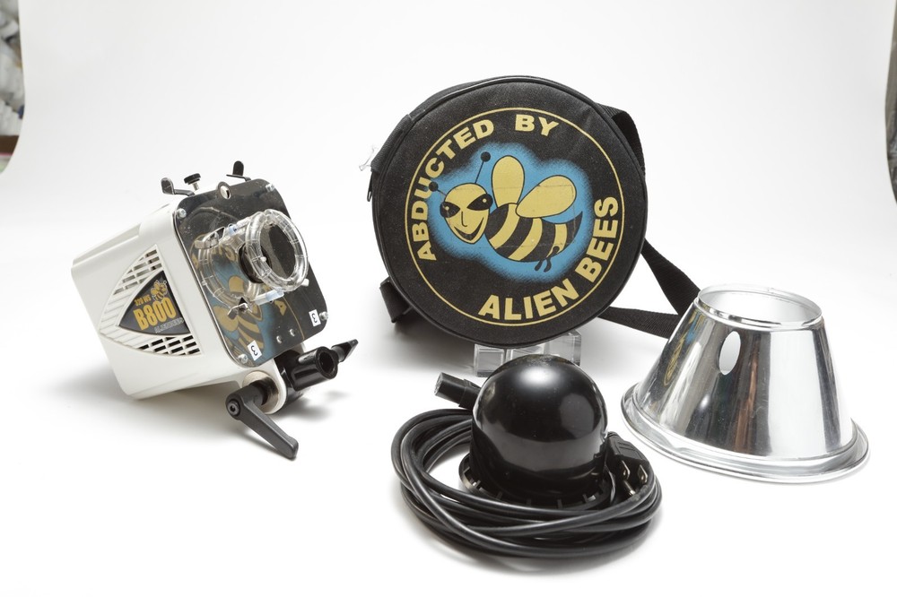 White Alien Bees B800 STUDIO Light 320WS Studio Flash MONOLIGHT!! WORKS!!!
