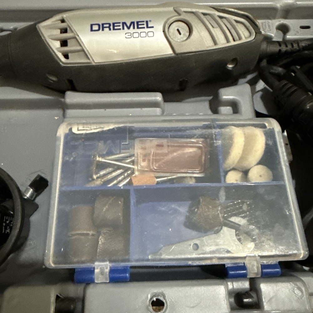 Dremel 3000 Variable Speed Rotary Tool + Kits