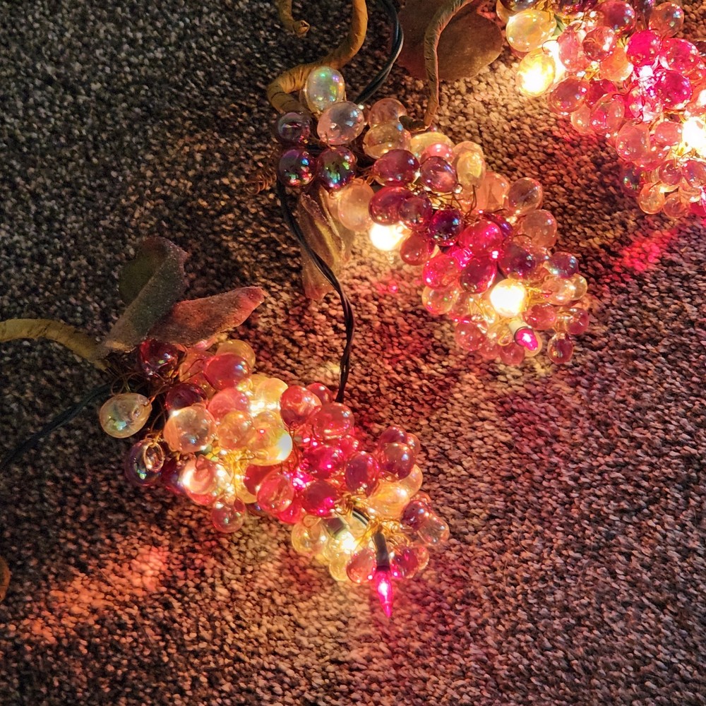 GRAPE CLUSTER LIGHTS 5 Clusters On String Indoor/Outdoor