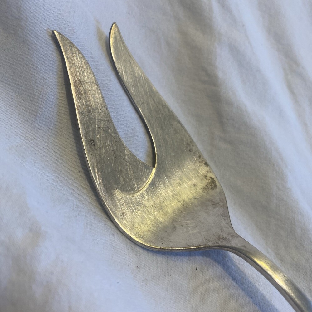 Holmes & Edwards Windsong Deep Silverplate Vegetable Serving Fork 9”