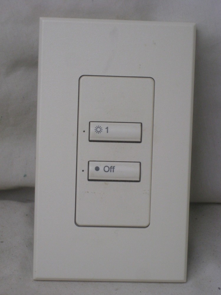 1x  LUTRON SO-2BI-WH-EGN wallstation switch 2 button faceplate  control unit