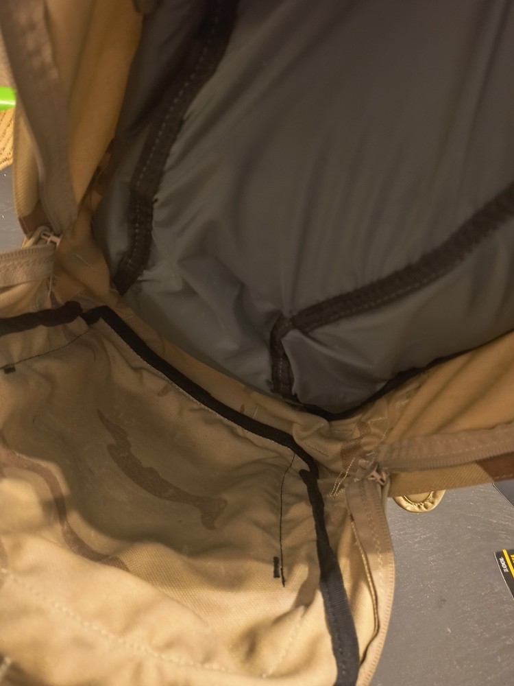 Camelbak HAWG 3.0L hydration backpack - DCU camo