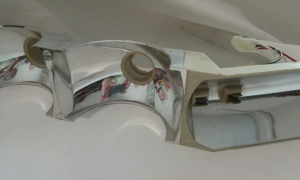 WHELEN MULTI REFLECTOR  FOR SNAP-IN STROBE & TWIST BULBS FOR LIGHTBARS