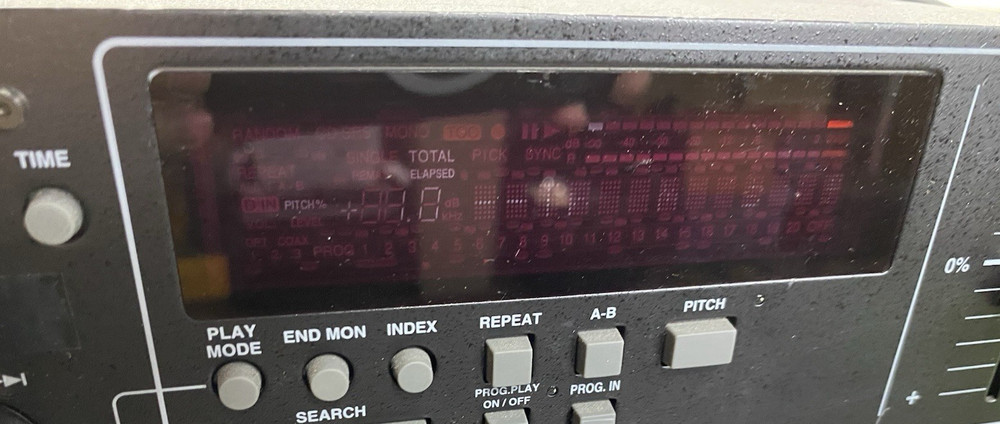 Denon DN-C630 Pro Audio 2U Rack CD Compact Disc Player
