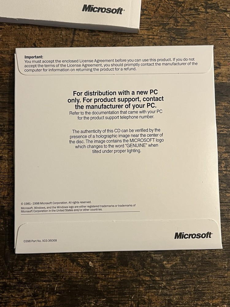 MICROSOFT WINDOWS 98 Cd with Manual-Key maybe used. Please read