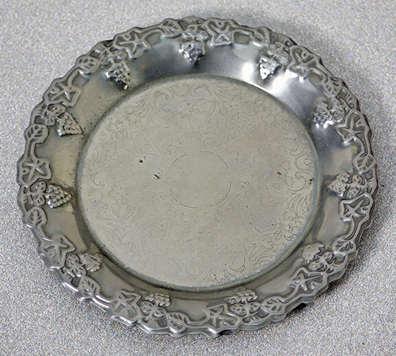 Embossed Silver Plated Etched Grape & Vine Wine Bottle Coaster