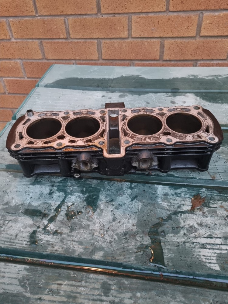 Yamaha Fazer 600 Cylinder Head