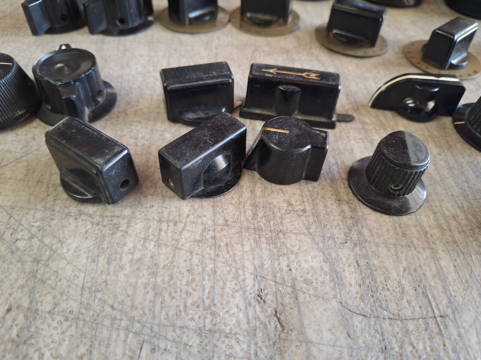 Lot of 40 Vintage Ham Radio Dials Indicator Knobs