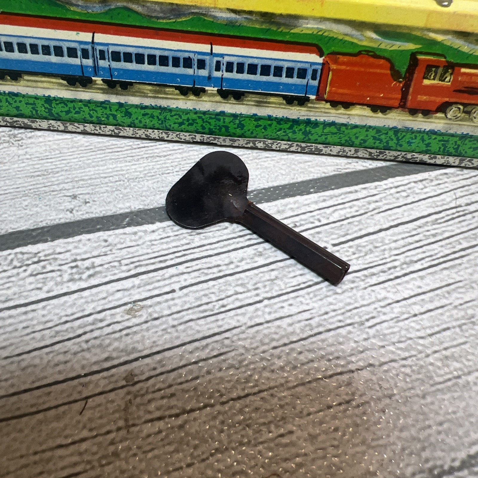 2175.7 - Vintage 1950's Russian W/U Tin Railroad Train W/Box & Key / Works!