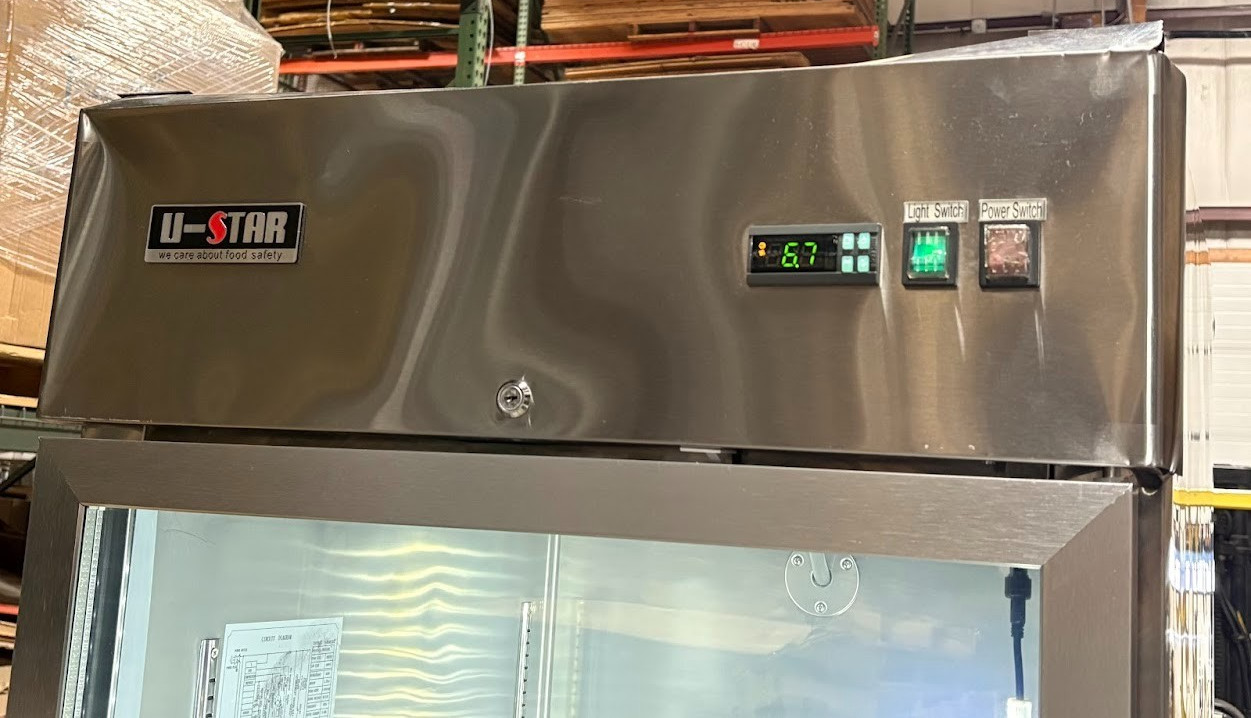 U-STAR USFZ-1D-G 29" Stainless Steel One Section Glass Door Reach-In Freezer
