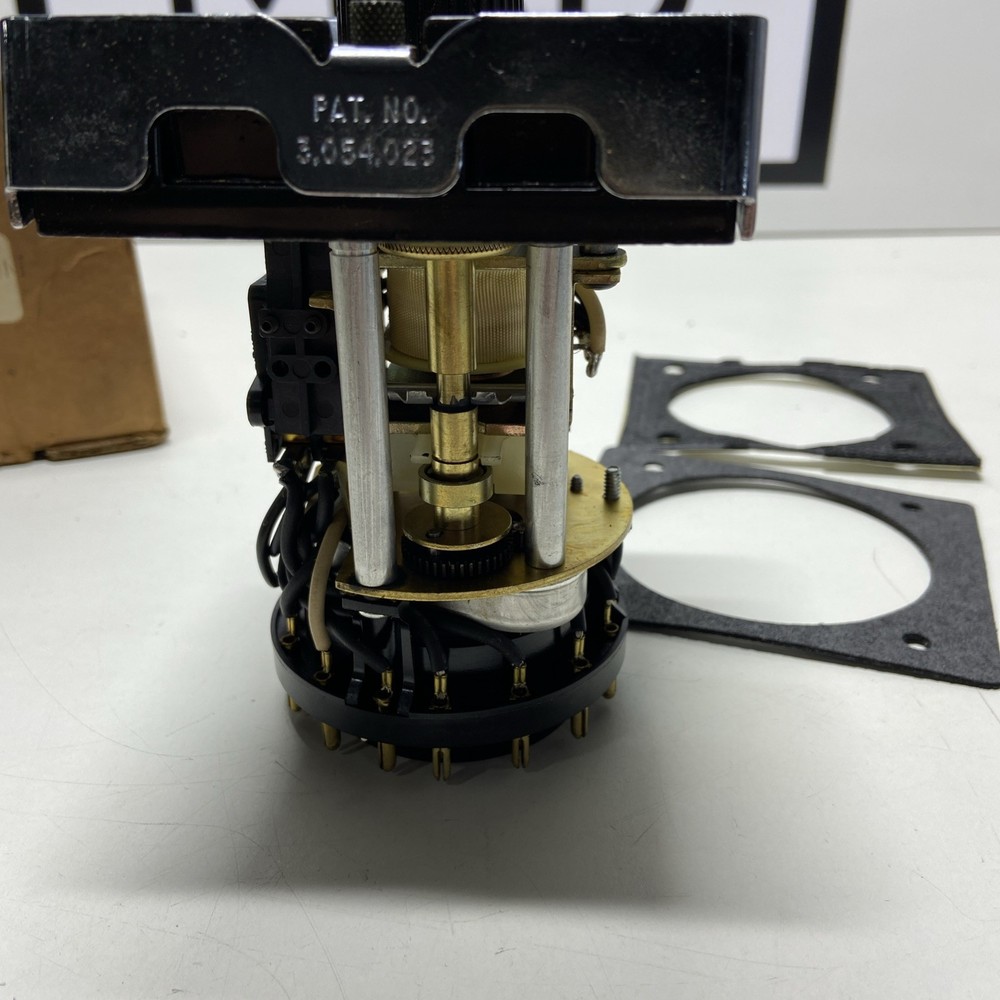 DANAHER CONTROLS HP56A6 TIMER 60 MIN (MISSING BACK HOUSING