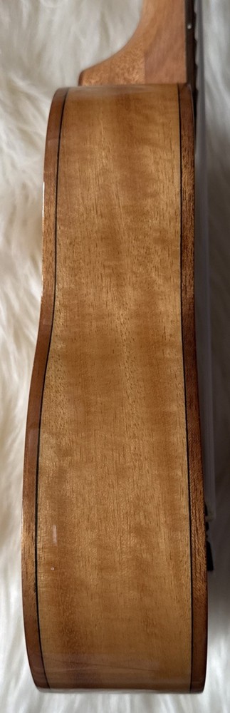 Kala KA-MSG Mango Soprano Gloss Ukulele - Aquila Strings In Excellent Condition