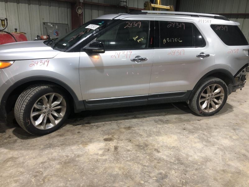 Camera/Projector Camera Above License Bracket Fits 11-12 EXPLORER 848123