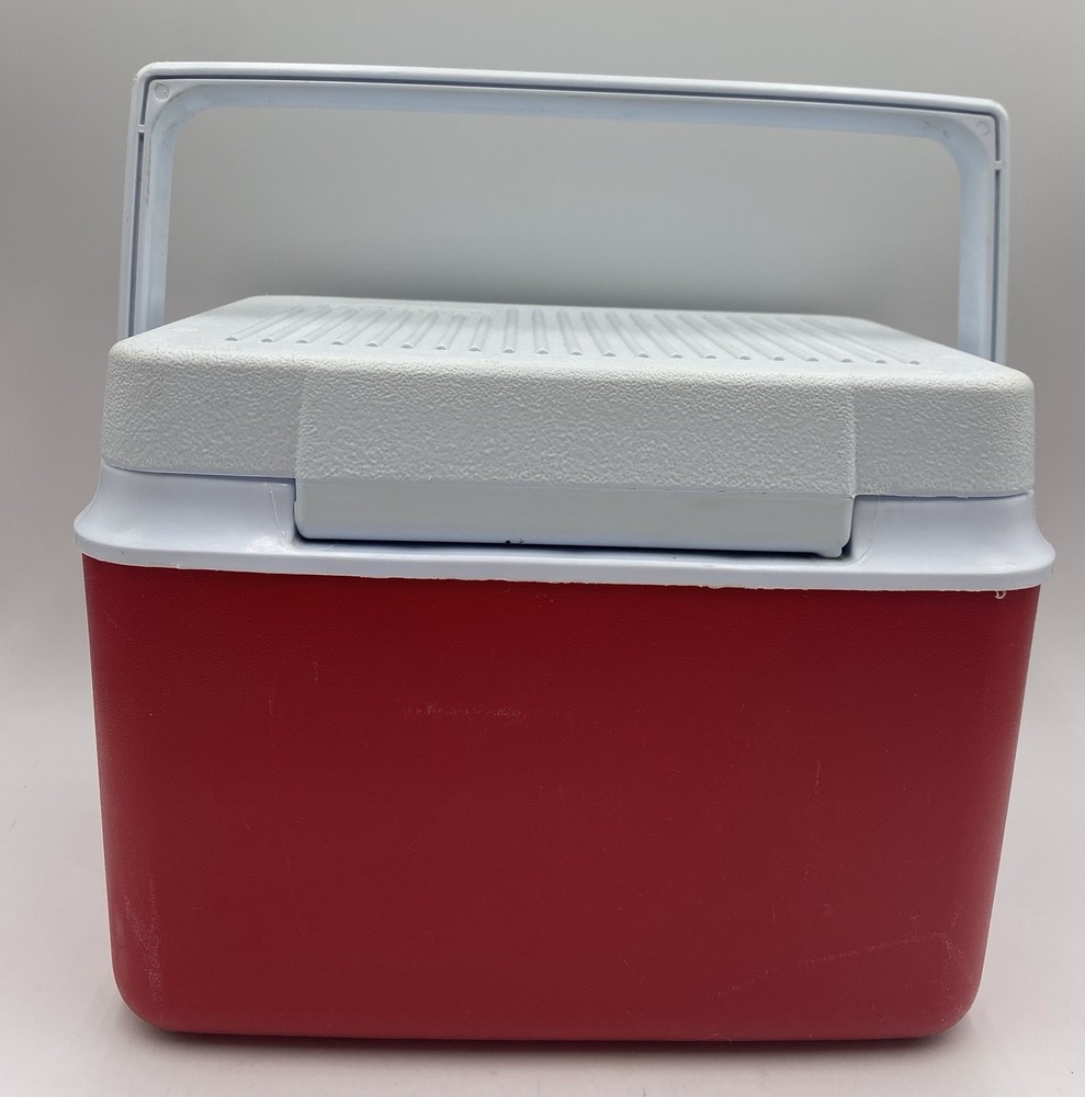 Rubbermade 5 Qrt Personal Size Red & White Handled Cooler Model 2905