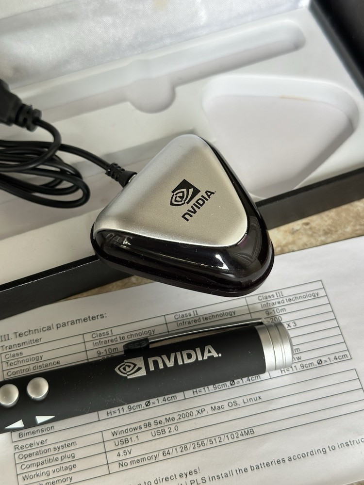 NVIDIA Wireless Presenter Presentation Clicker with Red Laser Pointer BLACK