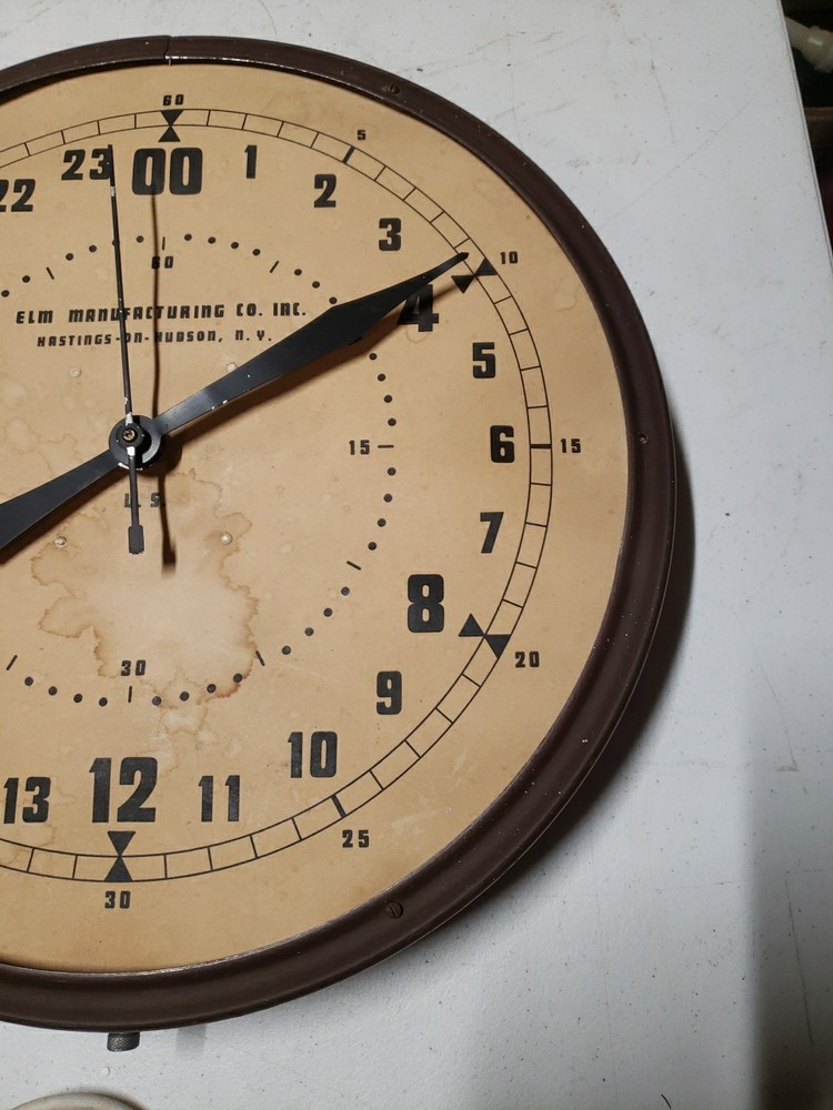 Vintage Elm Manufacturing Co Clock,