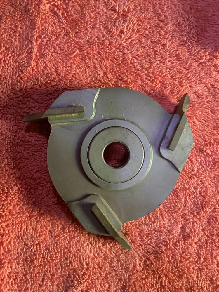 Craftsman moulding head for bench saws