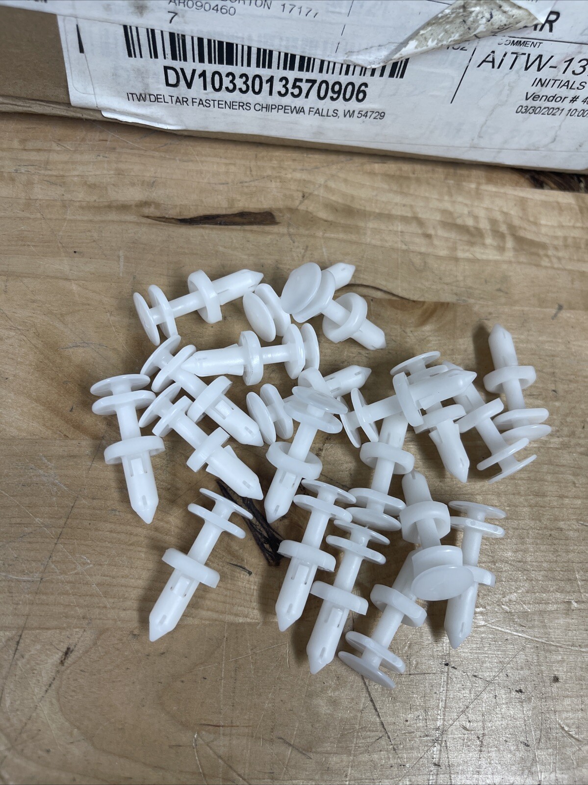 20 Pack OEM GM Multi-Purpose Retainer 15960325 Brand New