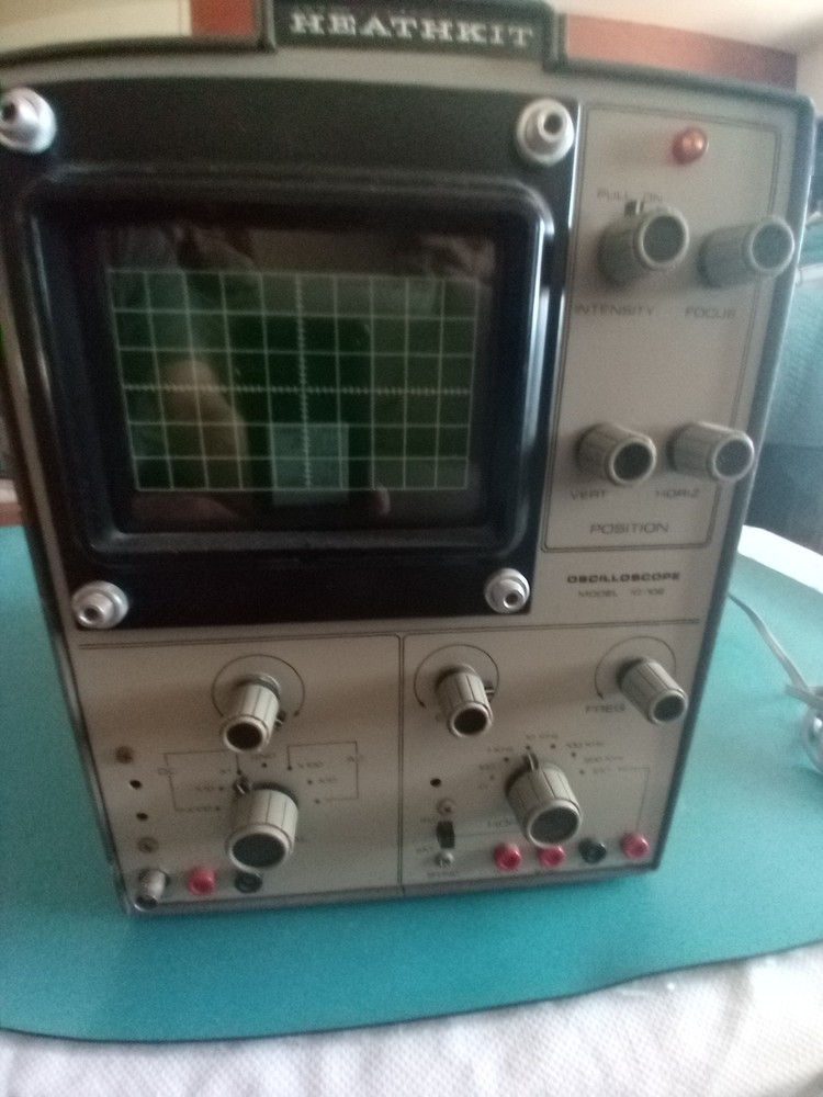 Heathkit IO-102 Oscilloscope -- powers up, needs calibration and refurbishment