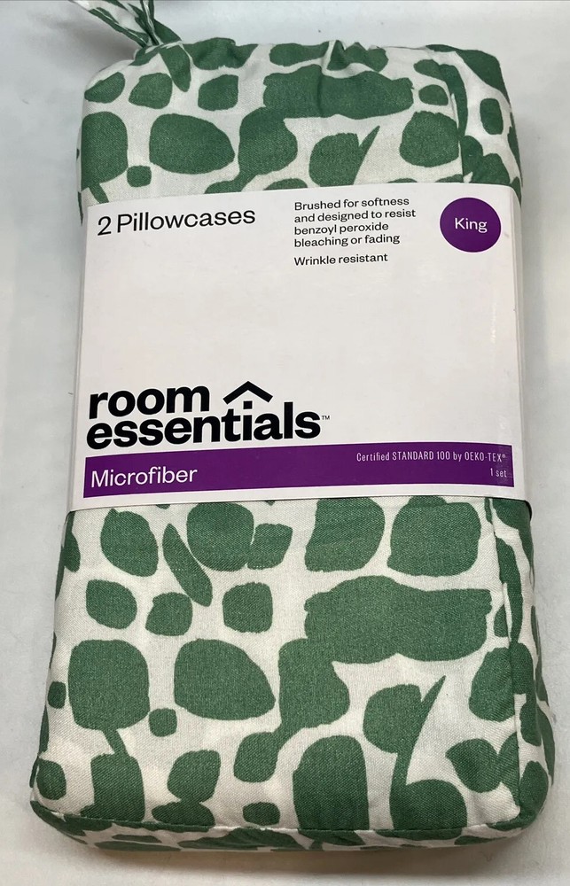 Okeo-Tex Room Essentials 2 King Microfiber Pillowcases Wrinkle Resistant BN