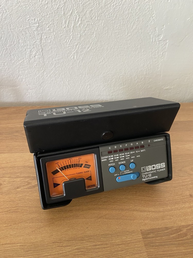 Boss Chromatic Tuner TU-12 with case Vintage Digital Processing (untested)