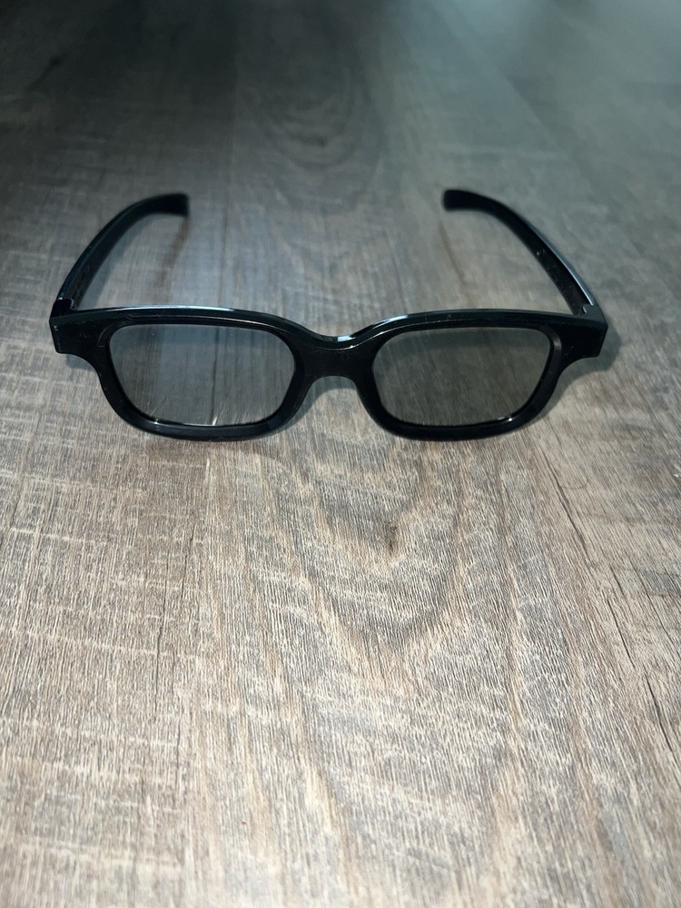 RealD 3D Black Rectangular Plastic Frame Glasses – Theatrical Use, Reusable