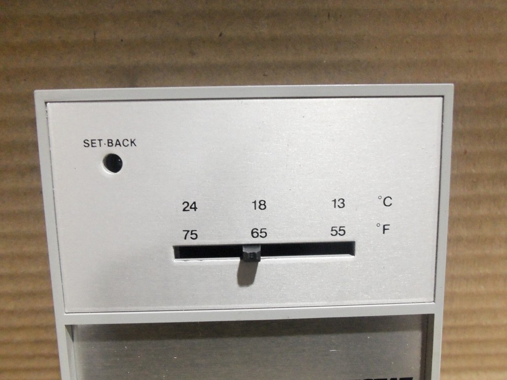 New Lightstat TGH1 Light Sensitive Automatic Setback Thermostat Heating Only AK