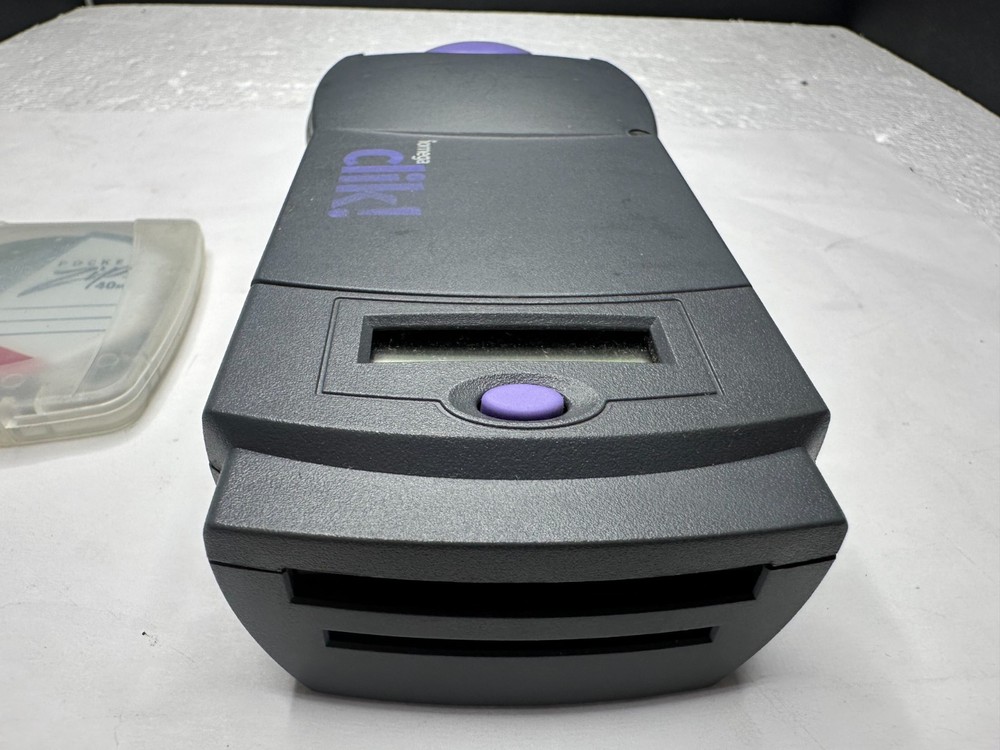 IOMEGA CLIK! C40-IME FLASH MEMORY, DISC, READER, UNTESTED, STRICTLY FOR PARTS