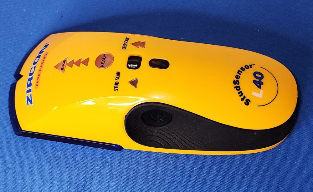 Zircon StudSensor L40  Electronic Stud Finder Wire Warning, 9V Battery Included