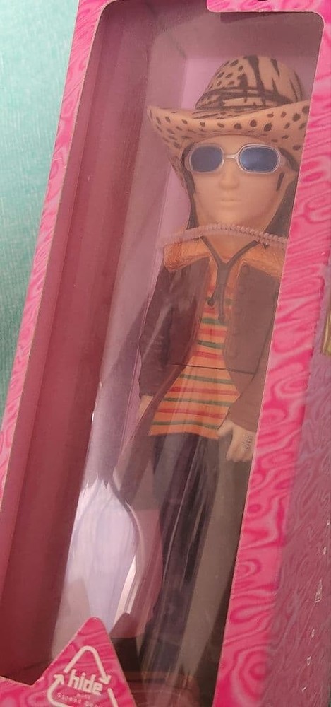 hide figure rare