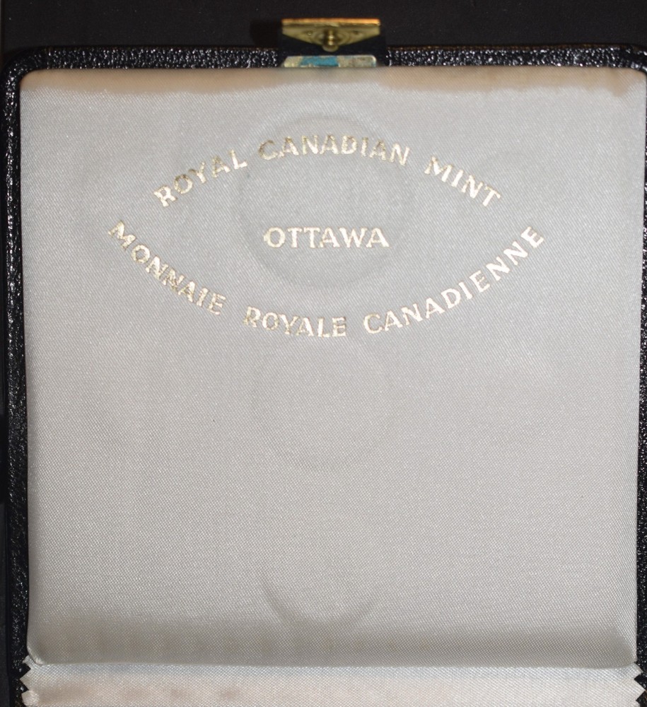 CANADA. 1967 CENTENARY GOLD AND SILVER PROOF COIN SET