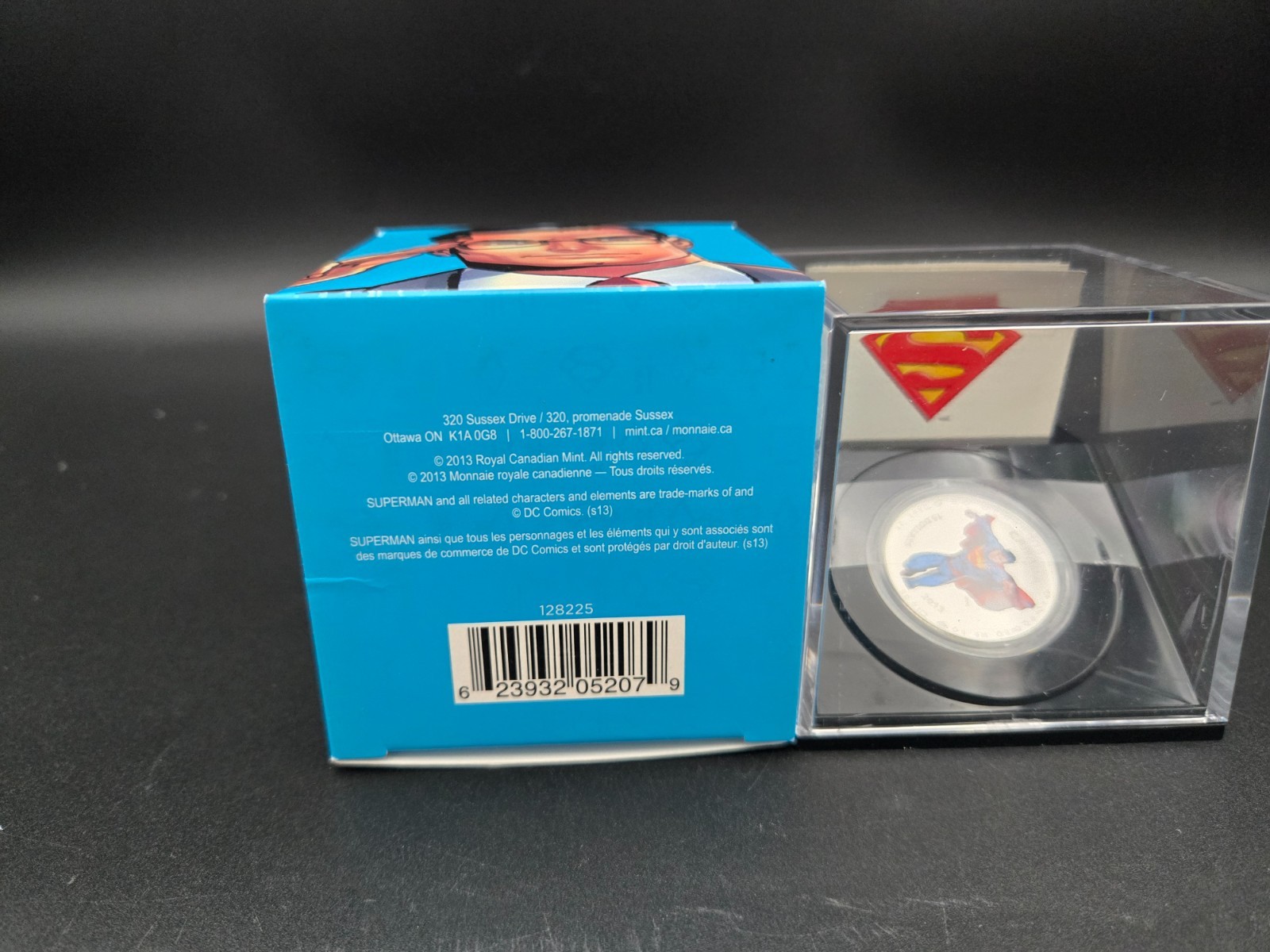 2013 Canada $15 1/2oz Fine Silver Coin Modern Day Superman 75th Anniv RARE