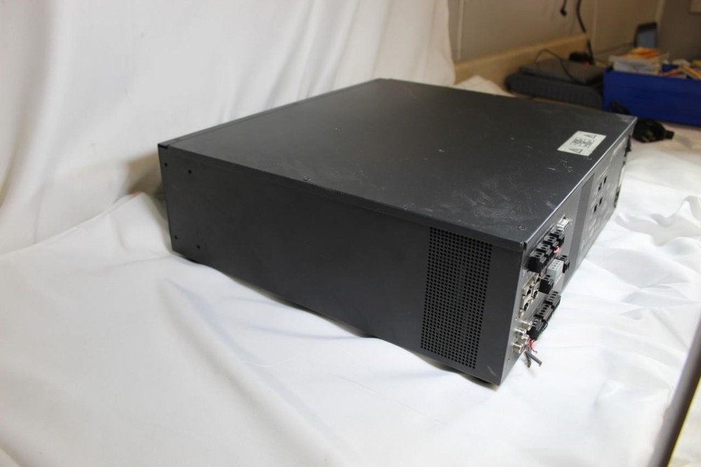 Bose FreeSpace Model E4 Business Music System