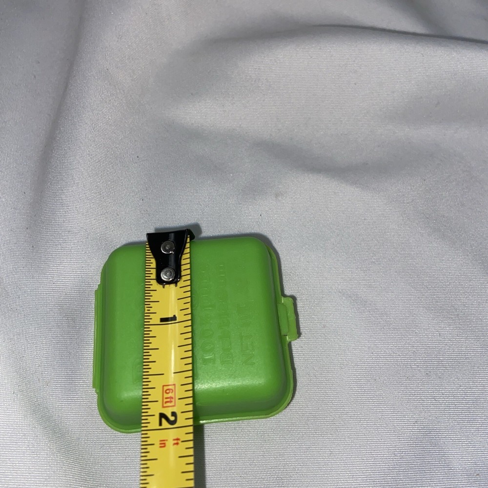 Vintage BUBBLE BURGER Fleer Bubble Gum green Container