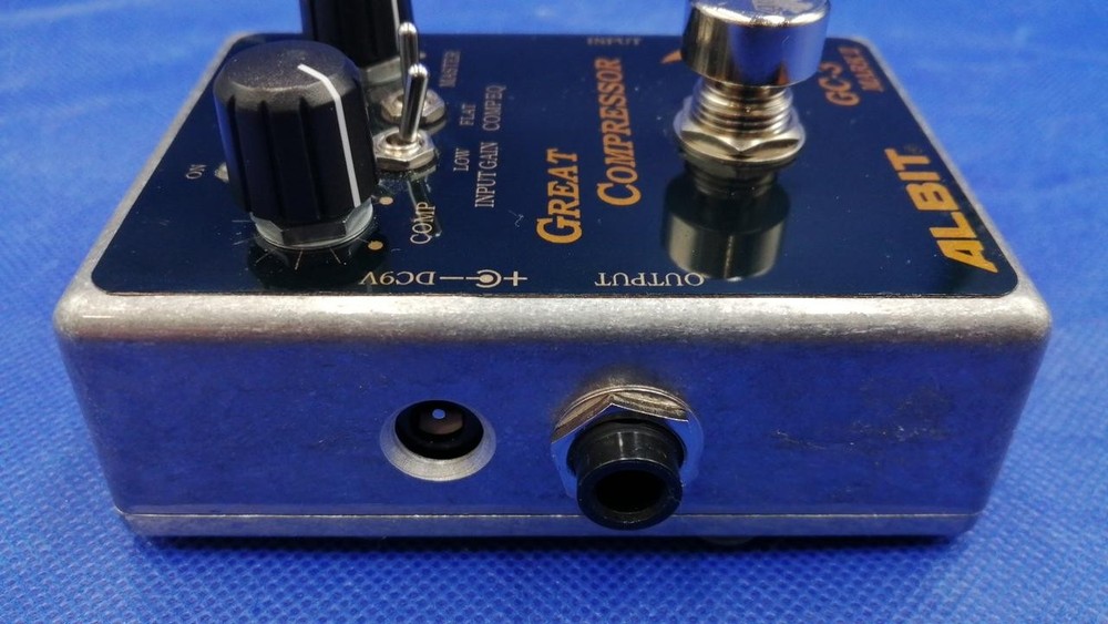 ALBIT GREAT COMPRESSOR Bass effector (compressor)