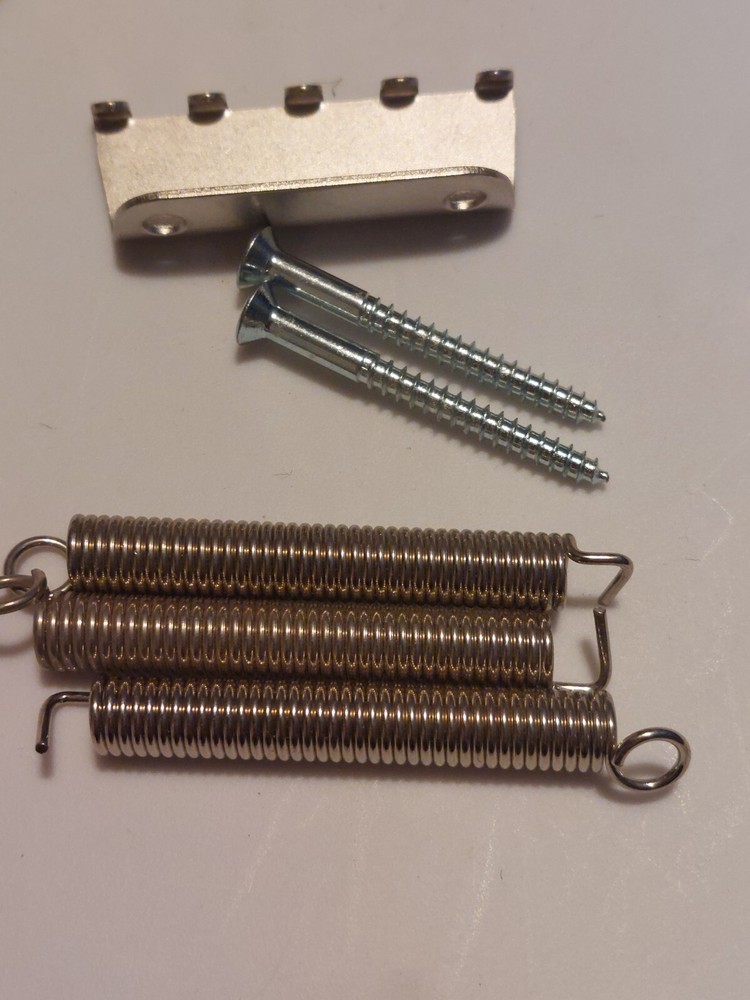 Tfl Stratocaster Spring And Claw With Screws