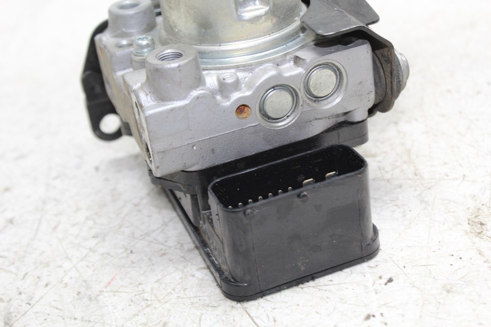 2011 TRIUMPH SPRINT GT 1050 ABS PUMP UNIT MODULE