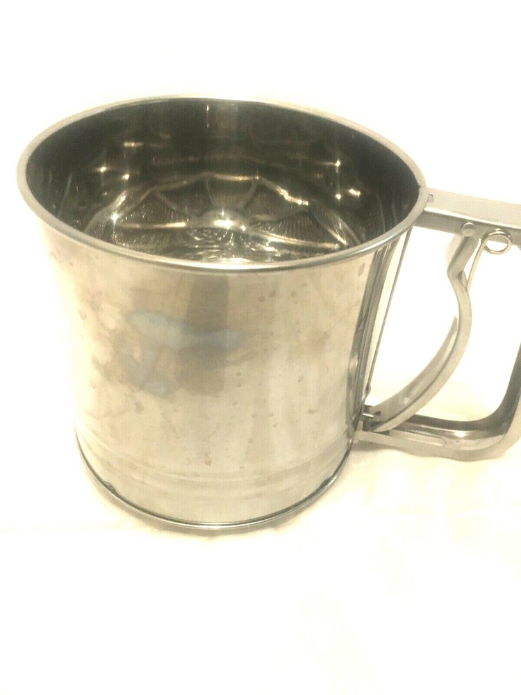 TRIPLE SCREEN FLOUR SIFTER 5" TALL SILVER