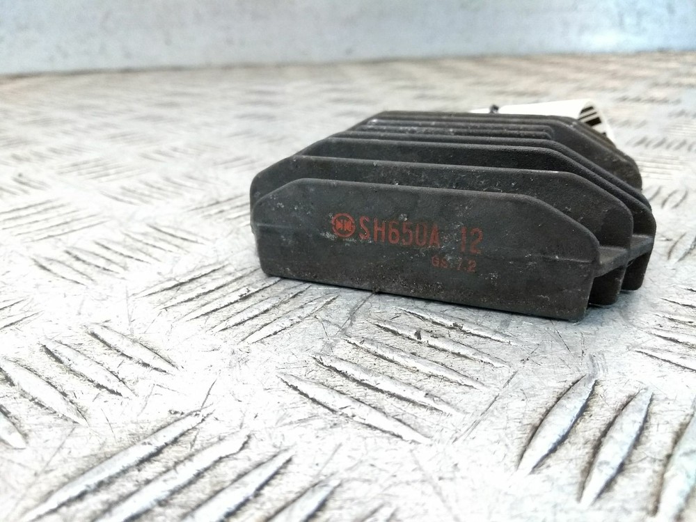 2000 YAMAHA YZF 600 R THUNDERCAT RECTIFIER REGULATOR