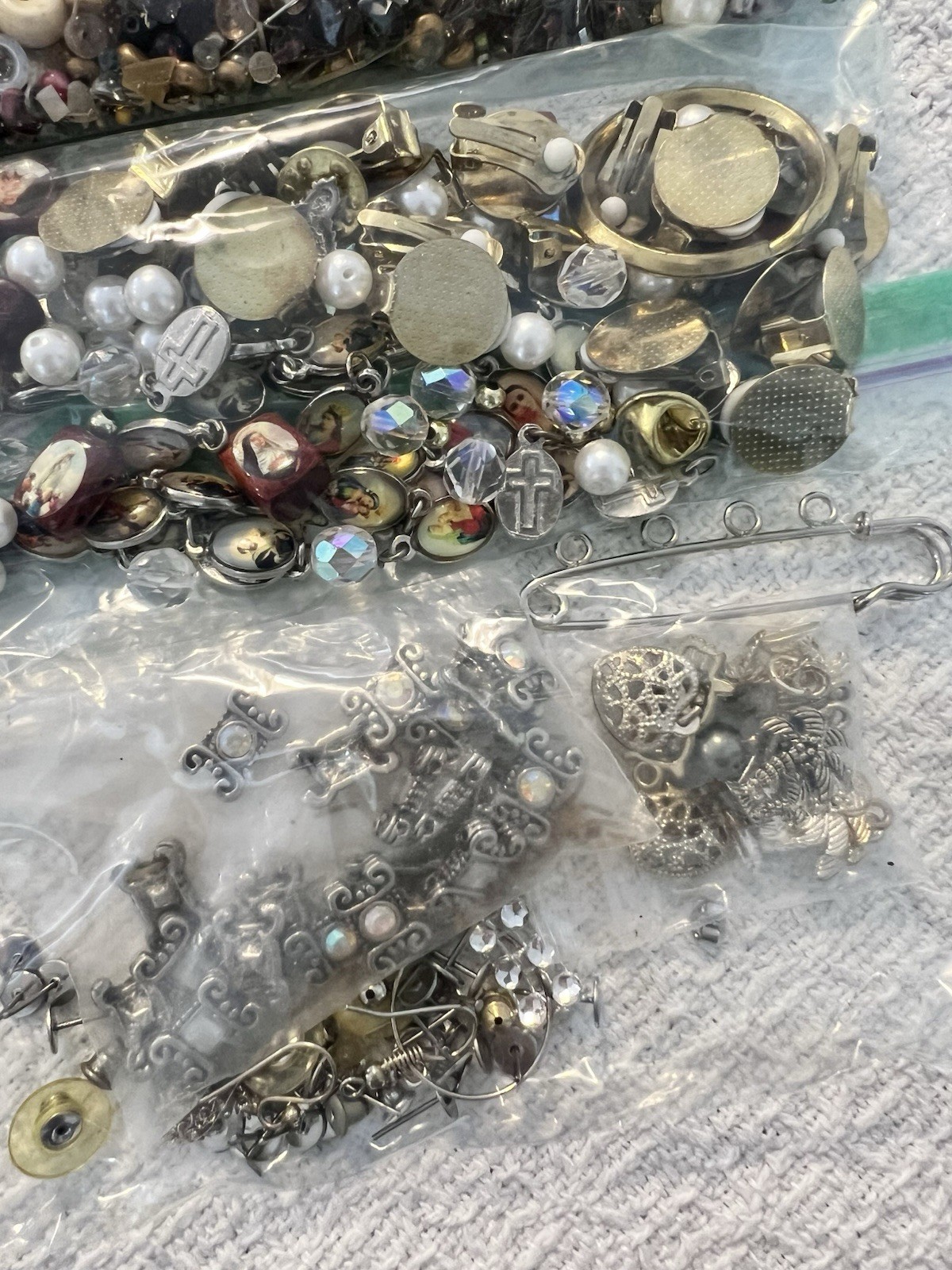 Jewelry Craft Lot 4 Lbs Broken Junk Repurpose Upcycle - Vintage To Now