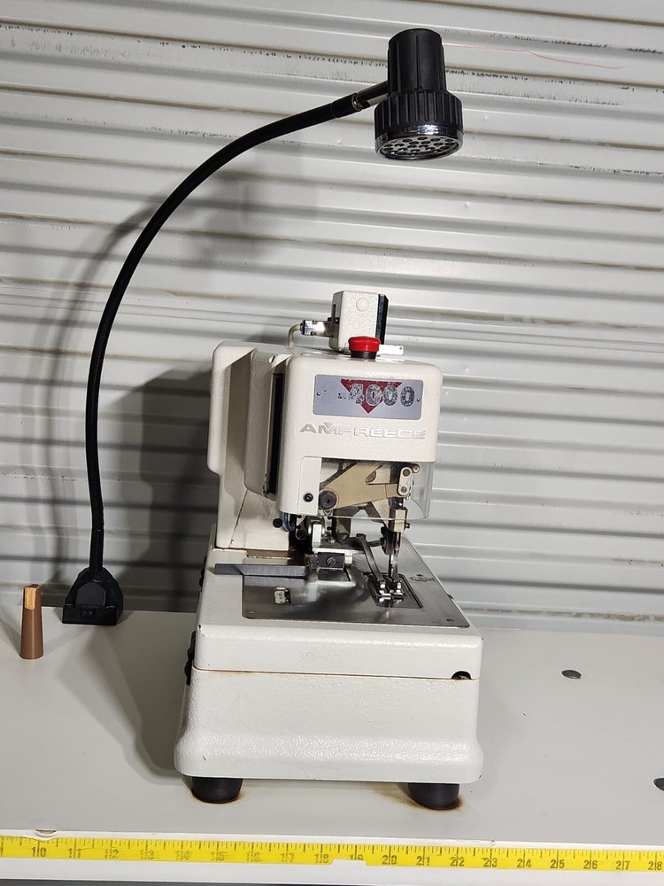 AMF REECE S-4000 Chainstitch Tacker Machine - U241874