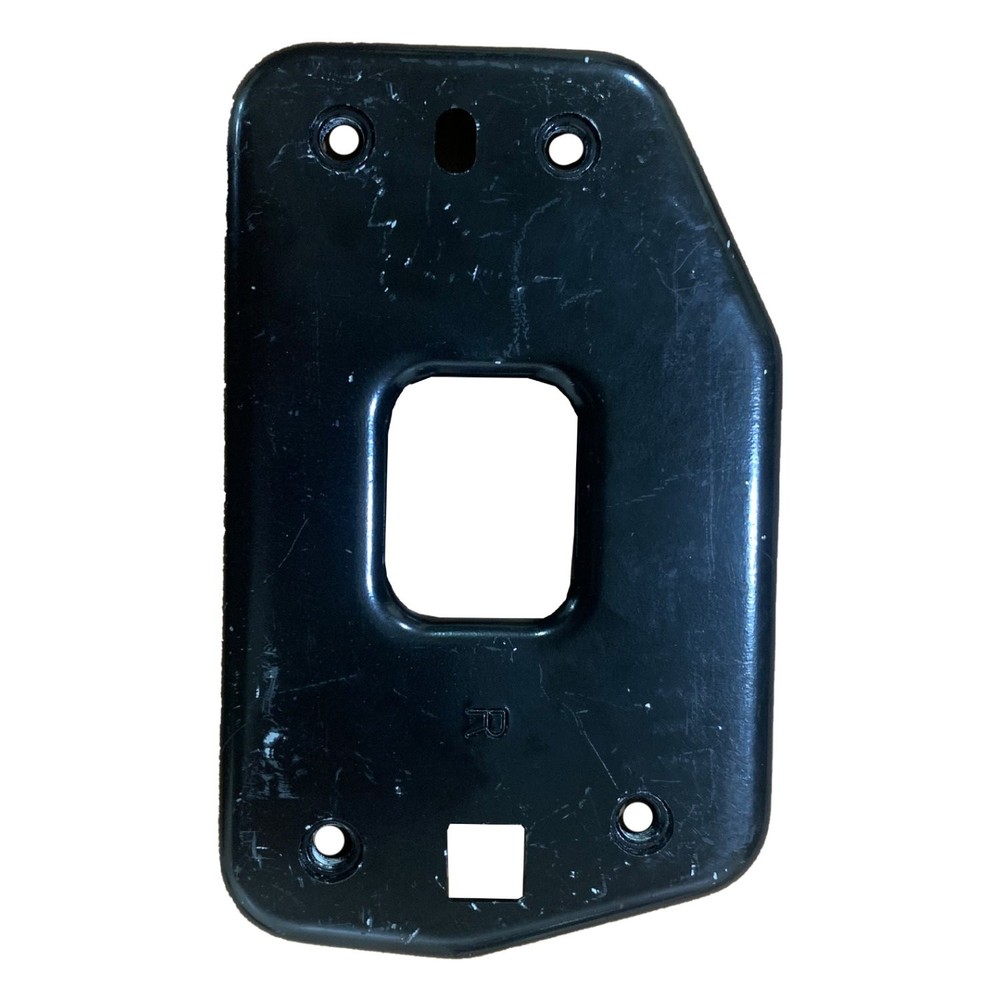 CH1255100 New Replacement Front Passenger Side Frame Rail Bracket